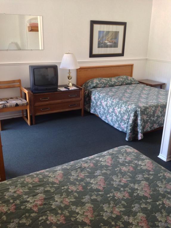 Cedar Vista Motel Tobermory Habitación foto