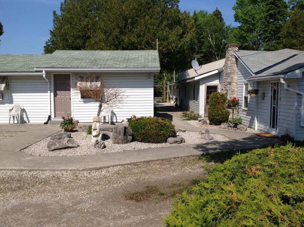 Cedar Vista Motel Tobermory Exterior foto
